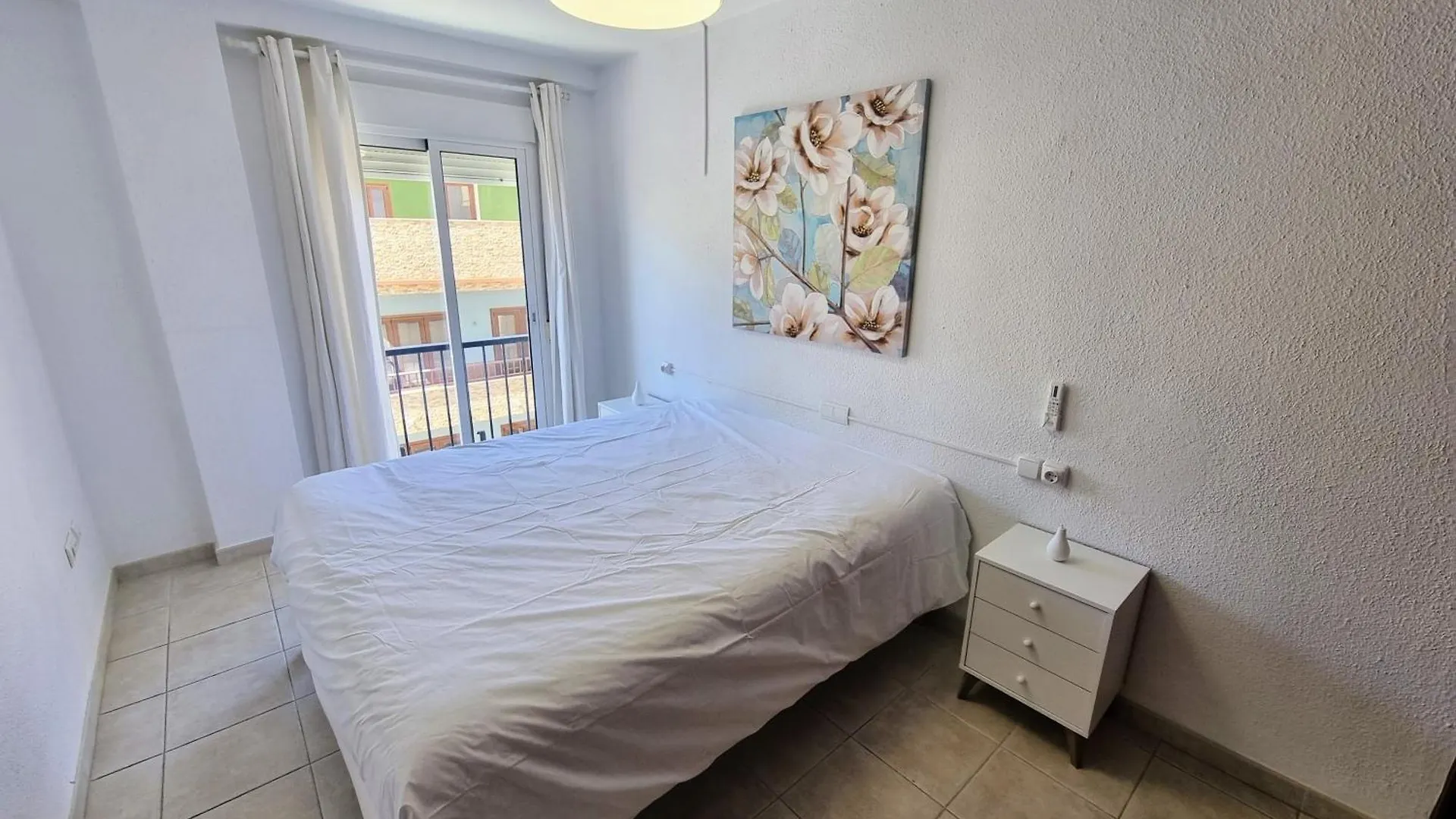 La Caracola II Beachfront & City Center Apartment Fuengirola